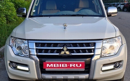 Mitsubishi Pajero IV, 2019 год, 4 250 000 рублей, 2 фотография