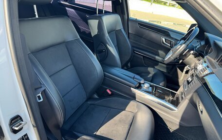 Mercedes-Benz E-Класс, 2013 год, 2 100 000 рублей, 24 фотография