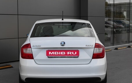 Skoda Rapid I, 2014 год, 949 000 рублей, 6 фотография