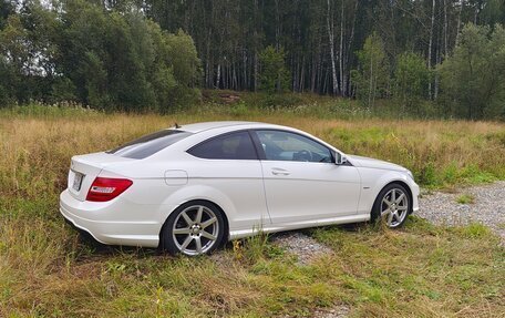 Mercedes-Benz C-Класс, 2012 год, 1 250 000 рублей, 5 фотография