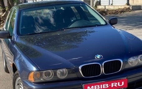 BMW 5 серия, 2003 год, 1 000 000 рублей, 3 фотография