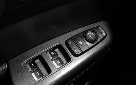 KIA Sportage IV рестайлинг, 2019 год, 1 899 000 рублей, 16 фотография