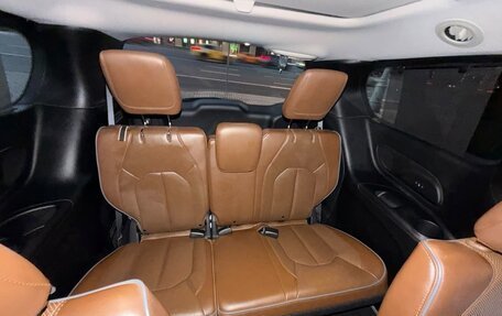 Chrysler Pacifica (RU), 2018 год, 2 650 000 рублей, 17 фотография