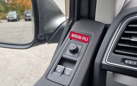 Volkswagen Multivan T6 рестайлинг, 2016 год, 5 100 000 рублей, 7 фотография