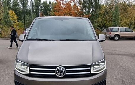 Volkswagen Multivan T6 рестайлинг, 2016 год, 5 100 000 рублей, 12 фотография