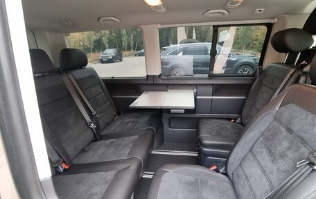 Volkswagen Multivan T6 рестайлинг, 2016 год, 5 100 000 рублей, 14 фотография