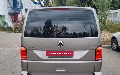 Volkswagen Multivan T6 рестайлинг, 2016 год, 5 100 000 рублей, 22 фотография