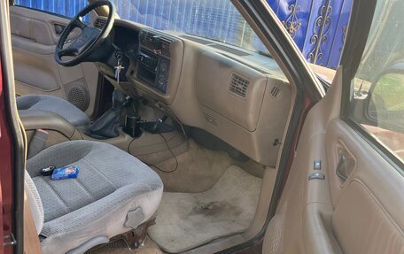 Chevrolet Blazer II рестайлинг, 1997 год, 370 000 рублей, 6 фотография
