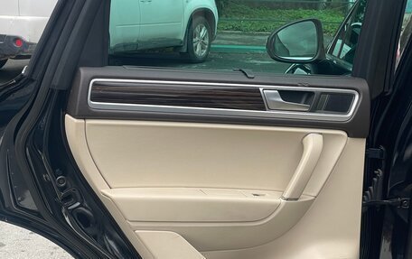 Volkswagen Touareg III, 2015 год, 2 800 000 рублей, 10 фотография