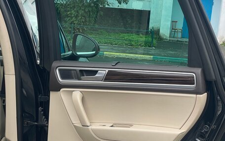 Volkswagen Touareg III, 2015 год, 2 800 000 рублей, 14 фотография