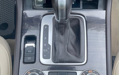 Volkswagen Touareg III, 2015 год, 2 800 000 рублей, 24 фотография