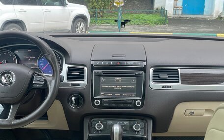 Volkswagen Touareg III, 2015 год, 2 800 000 рублей, 20 фотография