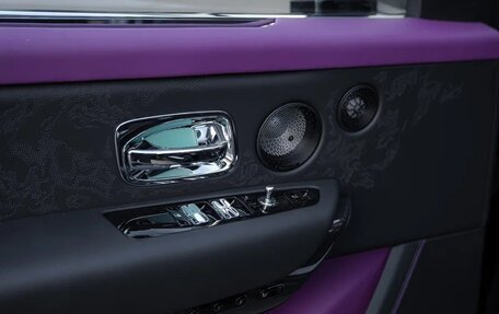 Rolls-Royce Cullinan, 2026 год, 72 500 000 рублей, 17 фотография