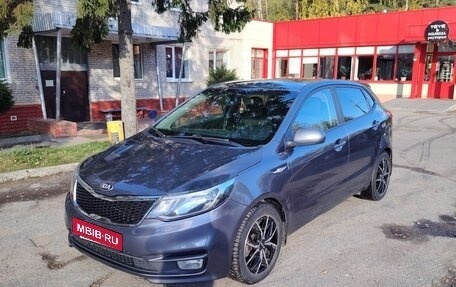 KIA Rio III рестайлинг, 2016 год, 985 000 рублей, 1 фотография