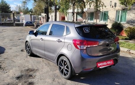 KIA Rio III рестайлинг, 2016 год, 985 000 рублей, 5 фотография