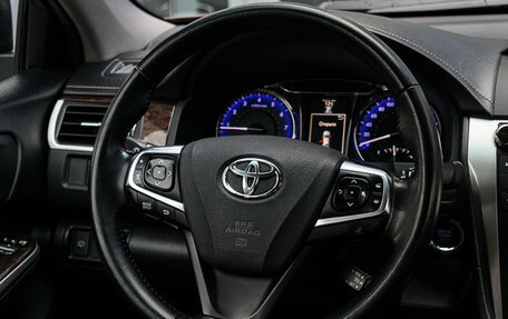 Toyota Camry, 2017 год, 2 250 000 рублей, 11 фотография