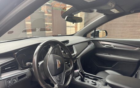 Cadillac XT5 I рестайлинг, 2022 год, 3 700 000 рублей, 2 фотография