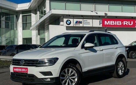 Volkswagen Tiguan II, 2018 год, 2 497 000 рублей, 1 фотография