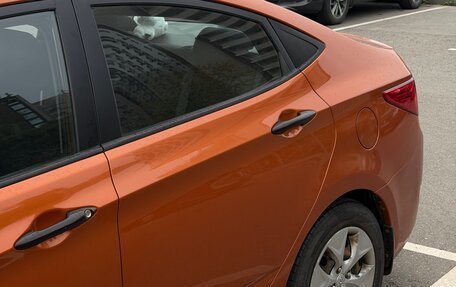 Hyundai Solaris II рестайлинг, 2015 год, 1 300 000 рублей, 3 фотография