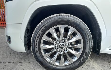Toyota Land Cruiser, 2021 год, 8 798 000 рублей, 13 фотография