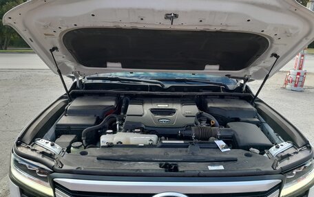 Toyota Land Cruiser, 2021 год, 8 798 000 рублей, 39 фотография