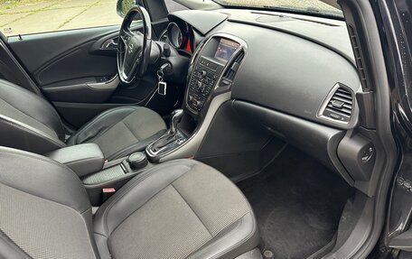 Opel Astra J, 2010 год, 580 000 рублей, 13 фотография