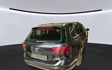 Volkswagen Passat B8 рестайлинг, 2023 год, 2 832 000 рублей, 2 фотография