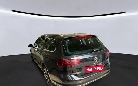 Volkswagen Passat B8 рестайлинг, 2023 год, 2 832 000 рублей, 4 фотография