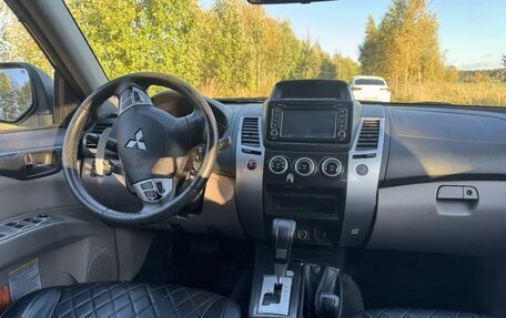 Mitsubishi Pajero Sport II рестайлинг, 2015 год, 1 700 000 рублей, 11 фотография