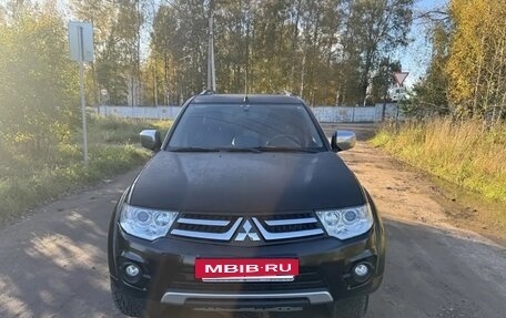 Mitsubishi Pajero Sport II рестайлинг, 2015 год, 1 700 000 рублей, 2 фотография