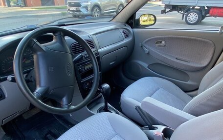KIA Rio II, 2001 год, 200 000 рублей, 5 фотография