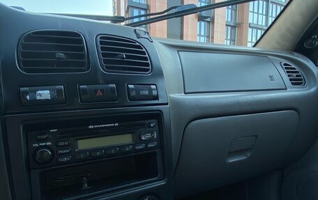 KIA Rio II, 2001 год, 200 000 рублей, 9 фотография