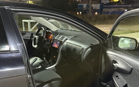 Toyota Corolla, 2011 год, 900 000 рублей, 10 фотография