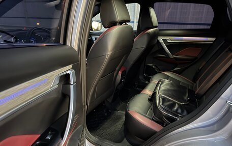 Geely Coolray I, 2023 год, 1 800 000 рублей, 8 фотография
