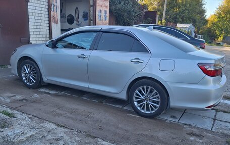 Toyota Camry, 2017 год, 2 150 000 рублей, 2 фотография