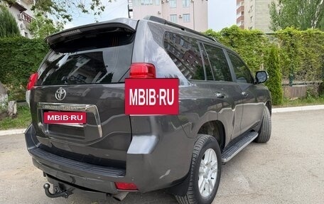 Toyota Land Cruiser Prado 150 рестайлинг 2, 2011 год, 2 600 000 рублей, 2 фотография