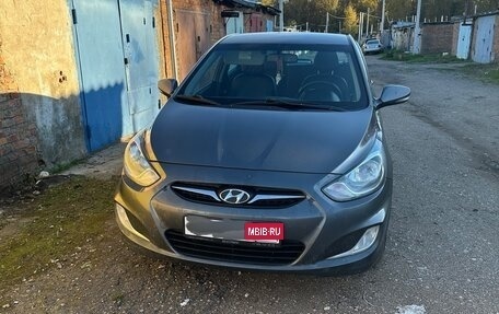 Hyundai Solaris II рестайлинг, 2012 год, 665 000 рублей, 3 фотография