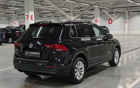 Volkswagen Tiguan II, 2017 год, 1 950 000 рублей, 6 фотография