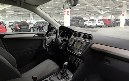 Volkswagen Tiguan II, 2017 год, 1 950 000 рублей, 13 фотография