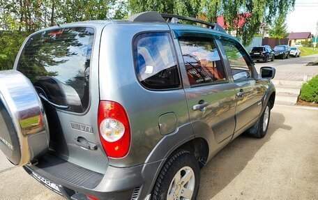 Chevrolet Niva I рестайлинг, 2012 год, 545 000 рублей, 4 фотография