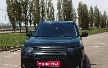 Mitsubishi Outlander III рестайлинг 3, 2014 год, 1 712 000 рублей, 7 фотография
