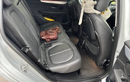 BMW 2 серия Grand Tourer F46 рестайлинг, 2019 год, 2 100 000 рублей, 10 фотография
