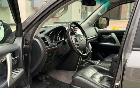 Toyota Land Cruiser 200, 2012 год, 2 850 000 рублей, 9 фотография