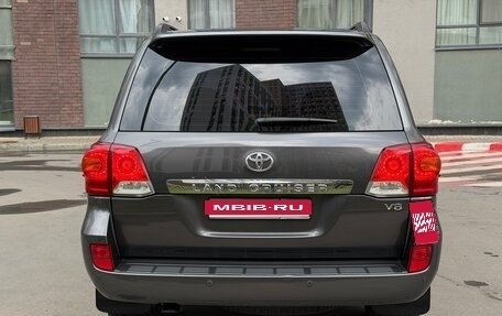 Toyota Land Cruiser 200, 2012 год, 2 850 000 рублей, 6 фотография