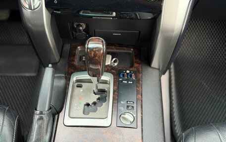 Toyota Land Cruiser 200, 2012 год, 2 850 000 рублей, 16 фотография