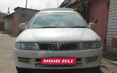Mitsubishi Mirage VI рестайлинг, 1999 год, 90 000 рублей, 2 фотография