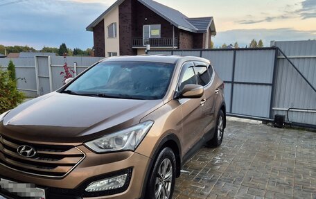 Hyundai Santa Fe III рестайлинг, 2014 год, 1 680 000 рублей, 2 фотография