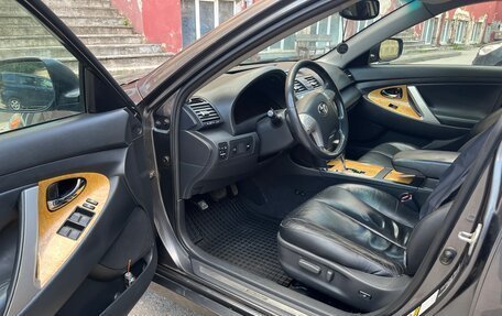 Toyota Camry, 2006 год, 850 000 рублей, 6 фотография