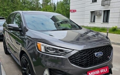 Ford Edge II рестайлинг, 2019 год, 2 400 000 рублей, 1 фотография