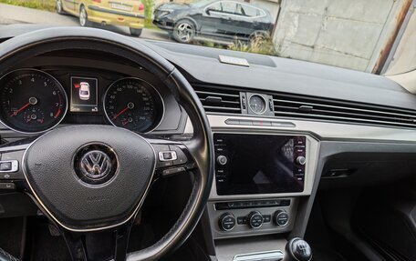 Volkswagen Passat B8 рестайлинг, 2018 год, 2 150 000 рублей, 7 фотография